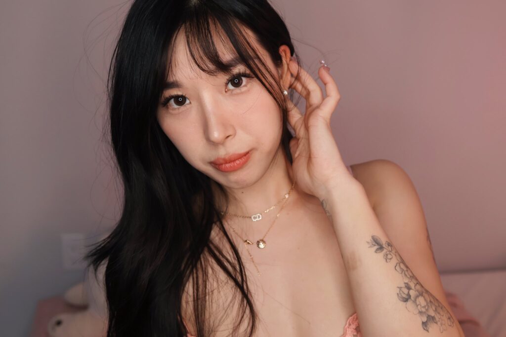 Elle Lee